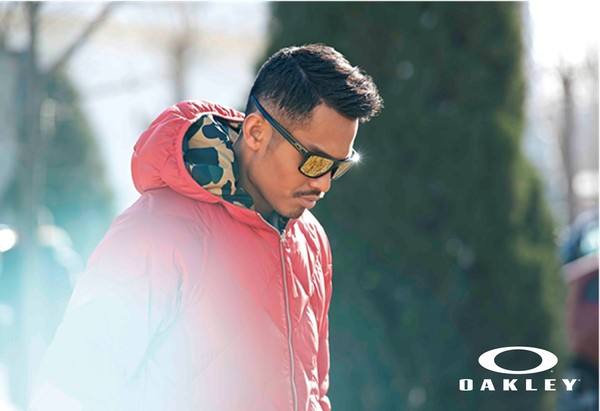 oakley眼镜怎么样 Oakley宣布高科技雪镜系列